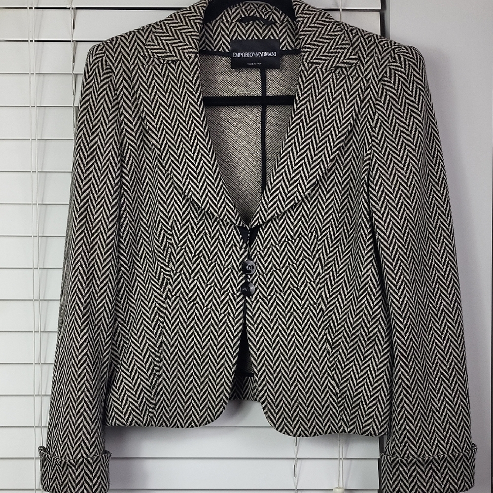 Emporio Armani Black and White Blazer.‎ Size M (Italian 46)